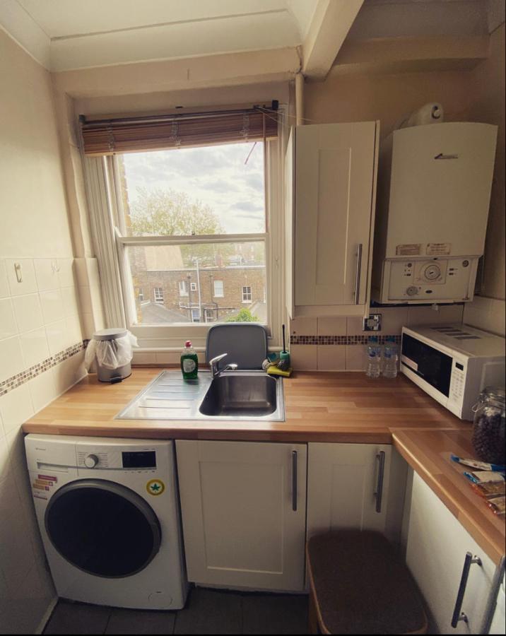 Complete 1 Bedroom Apartment With Wi-Fi, Kitchen, Tv In Heart Of Chiswick, Лондон Екстериор снимка